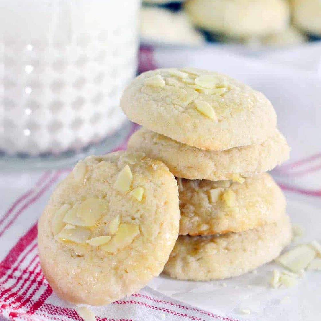 Norwegian Butter Cookies (Serinakaker)