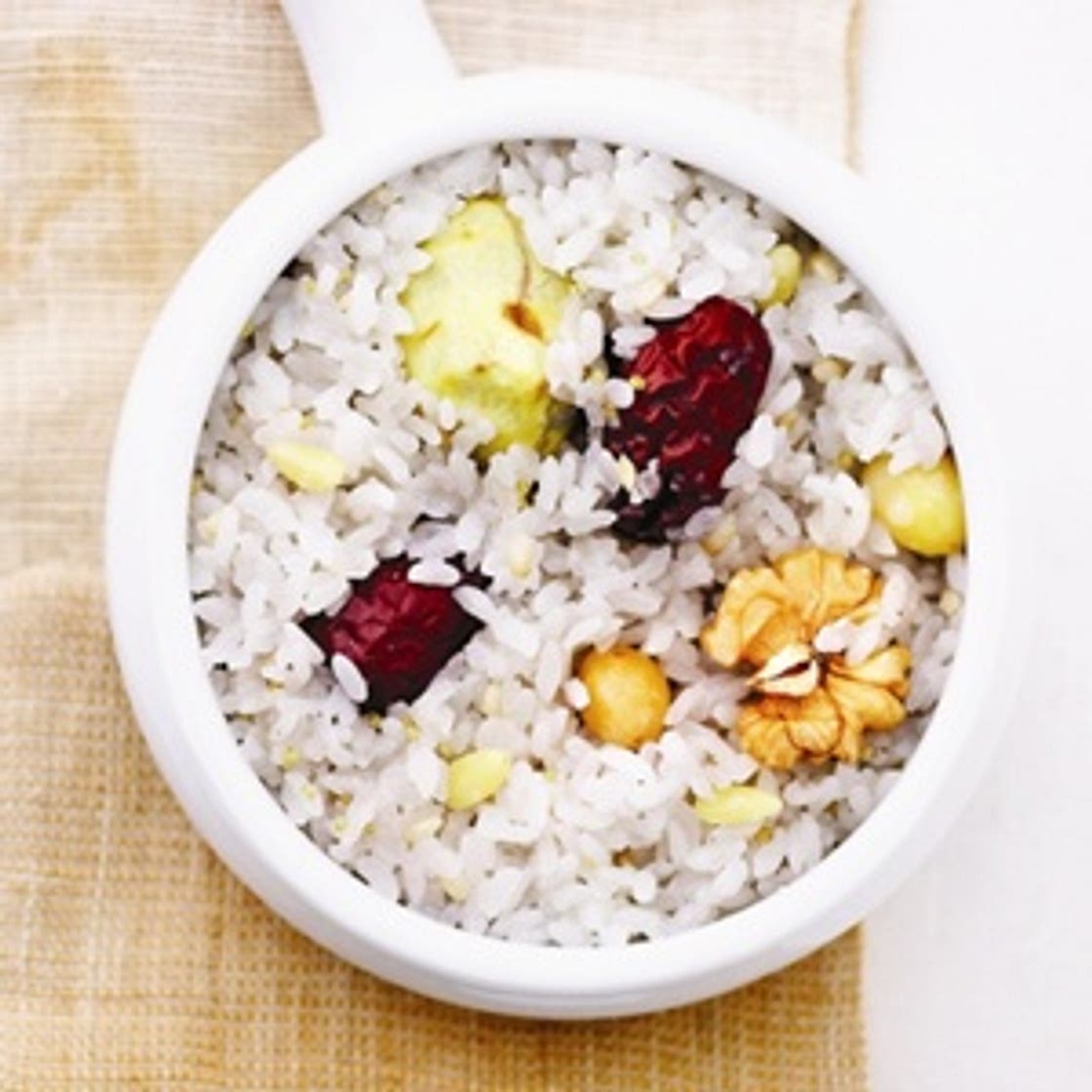 견과류 영양솥밥