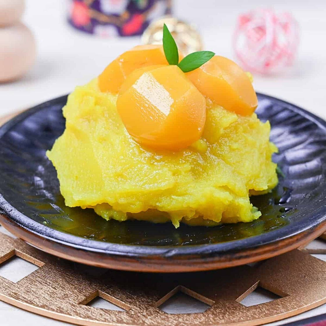 Kuri Kinton (Japanese Sweet Potato Mash with Candied Chestnuts)