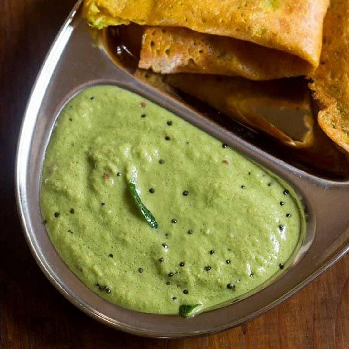 Green Coconut Chutney | Coriander Coconut Chutney