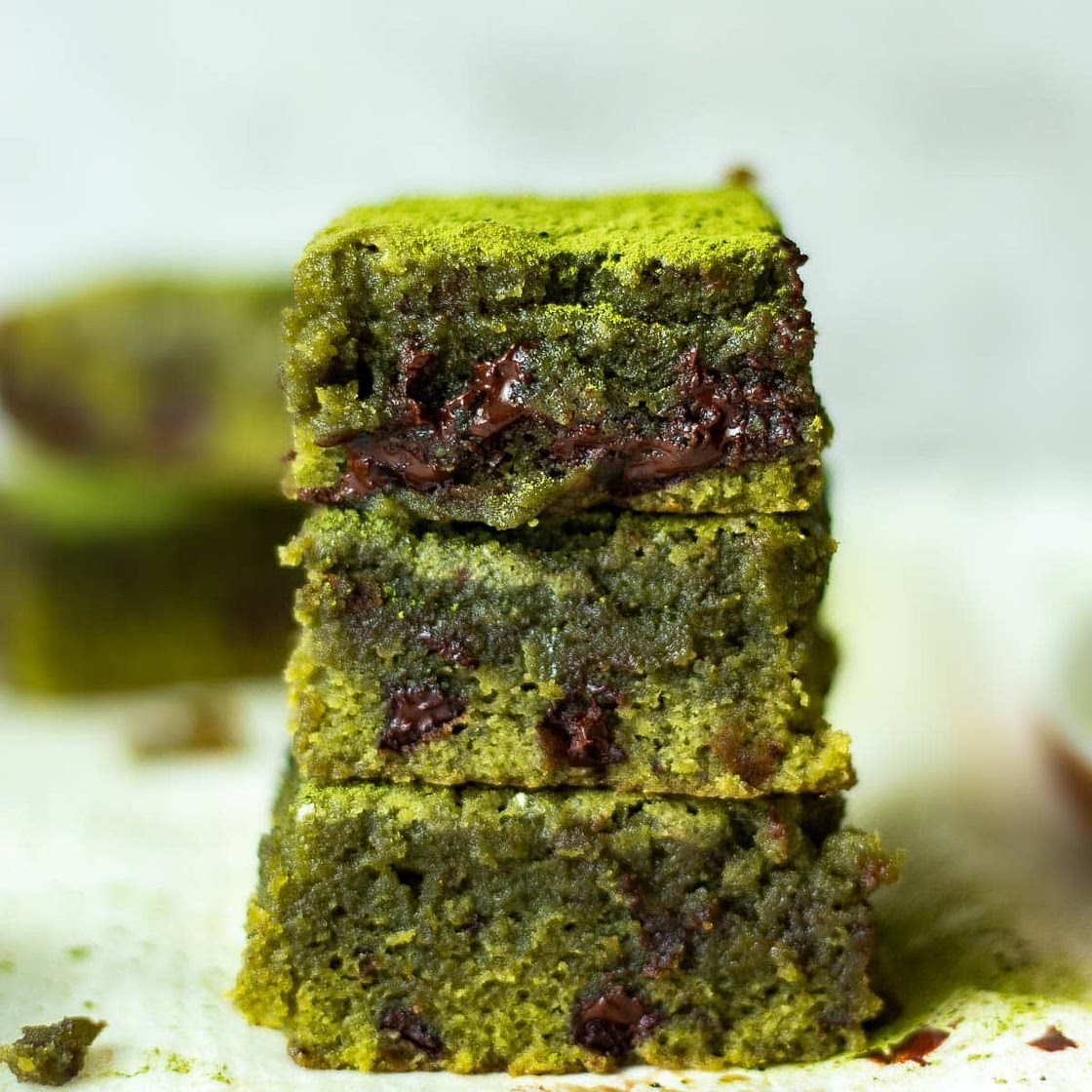 Matcha Brownies with Dark Chocolate Chunks
