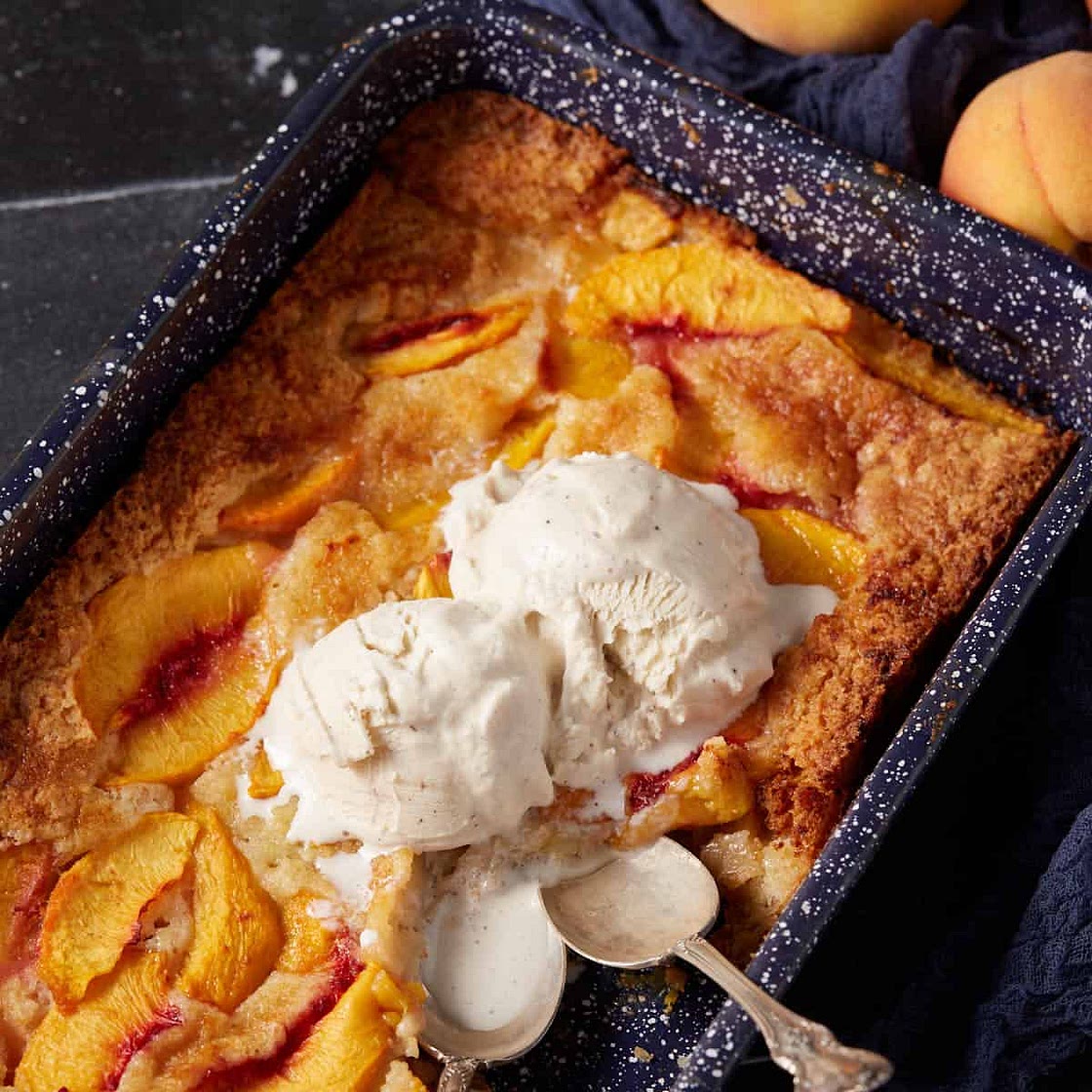 Super Easy Southern Peach Cobbler Cake