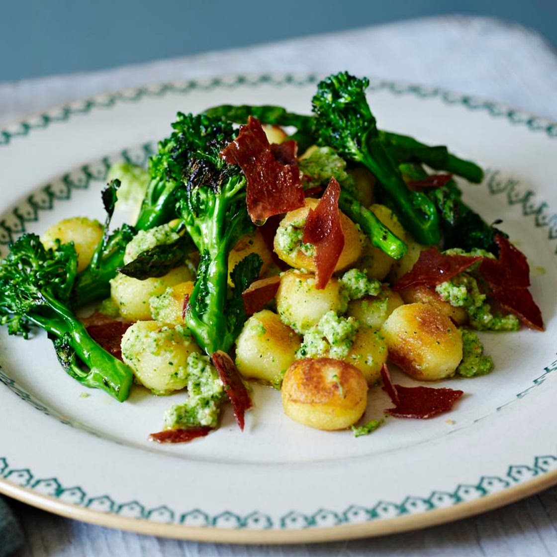 Pan-fried gnocchi with broccoli pesto and grilled veg