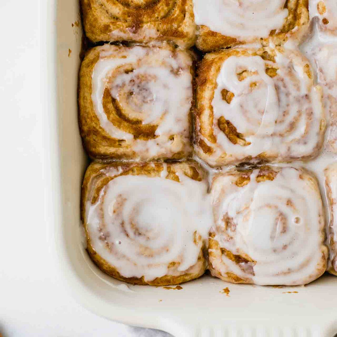 Vegan Cinnamon Rolls (Quick & Easy Recipe)