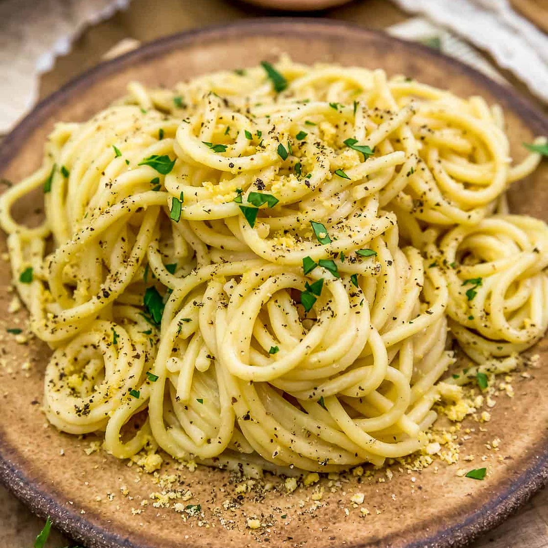 Easy Vegan Cacio e Pepe (Cheese and Pepper)