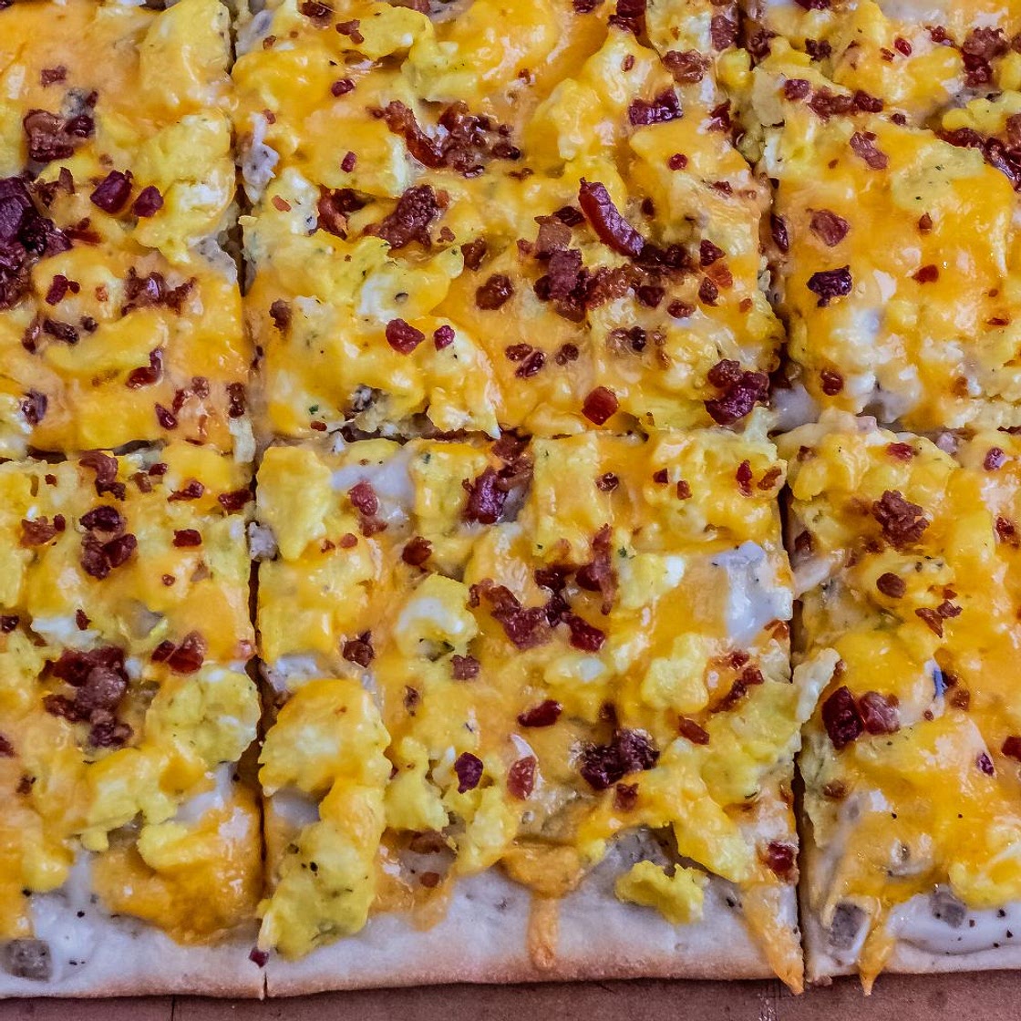 The Best Breakfast Pizza