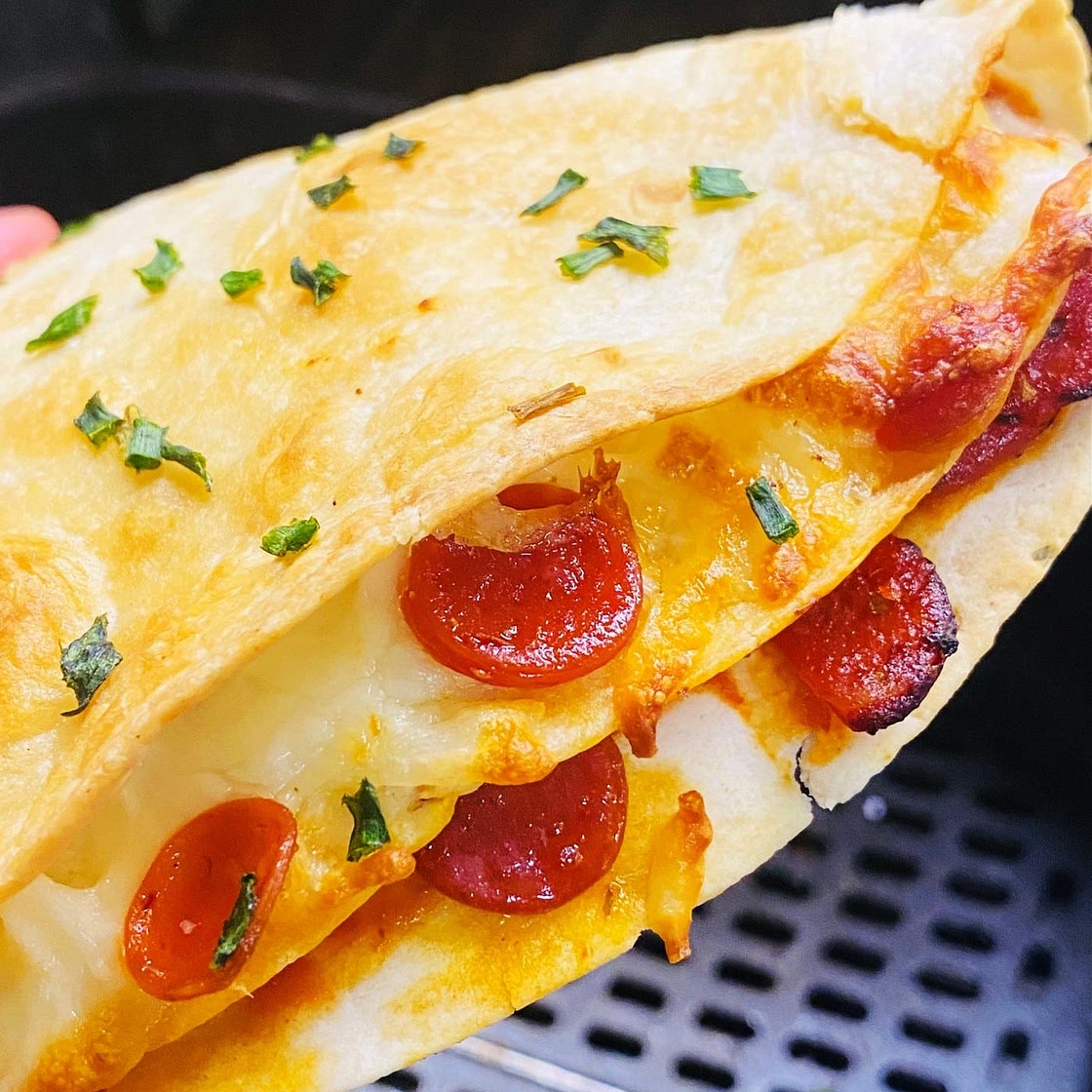 Air Fryer Pizza Tortilla Wraps