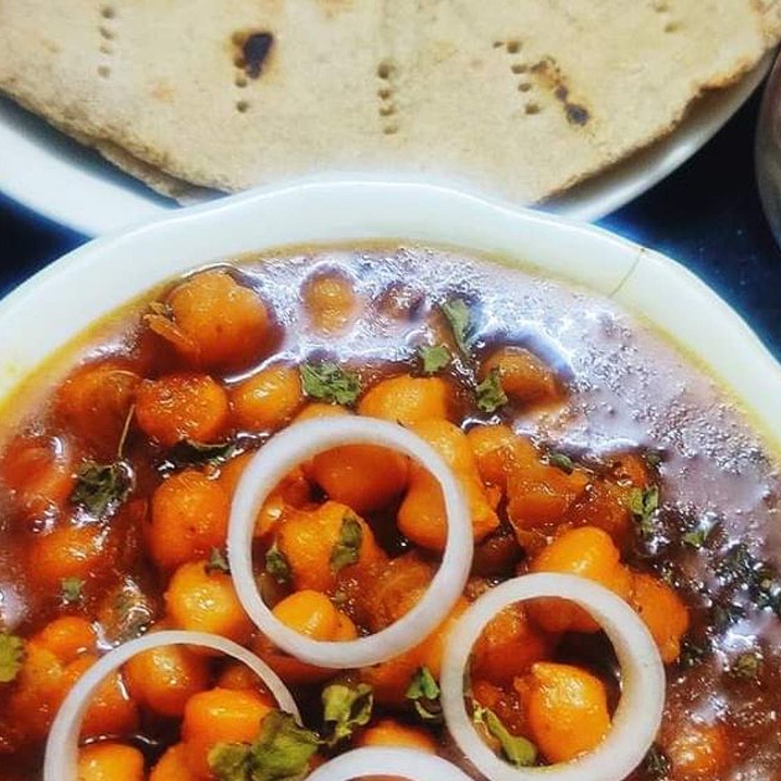 पंजाबी छोले (Punjabi Chole Recipe In Hindi)