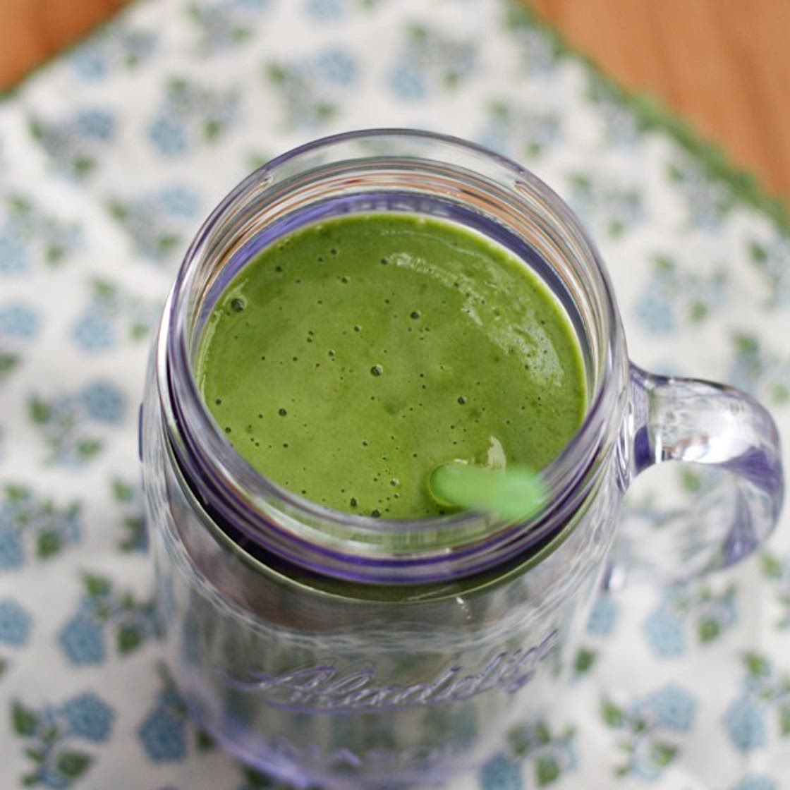 Cinnamon Pear Green Smoothie