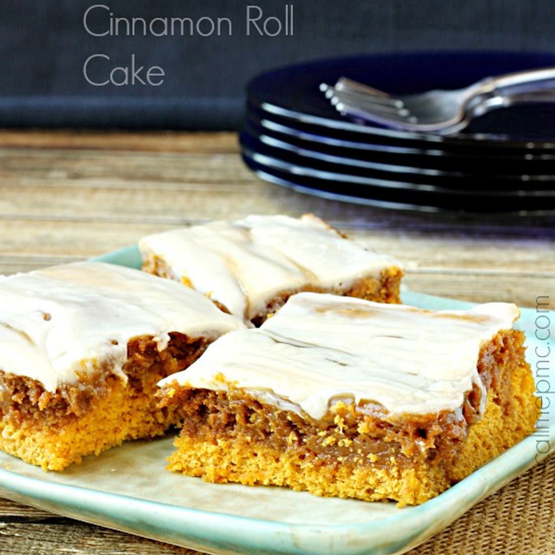 Pumpkin Cinnamon Roll Cake