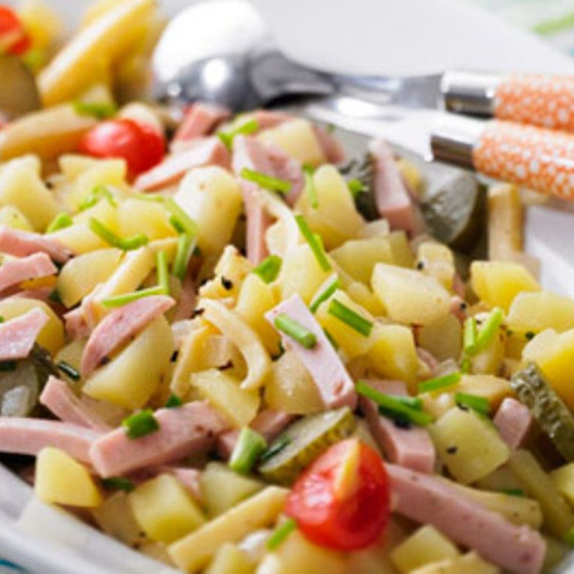 Kartoffel-Käse-Wurstsalat