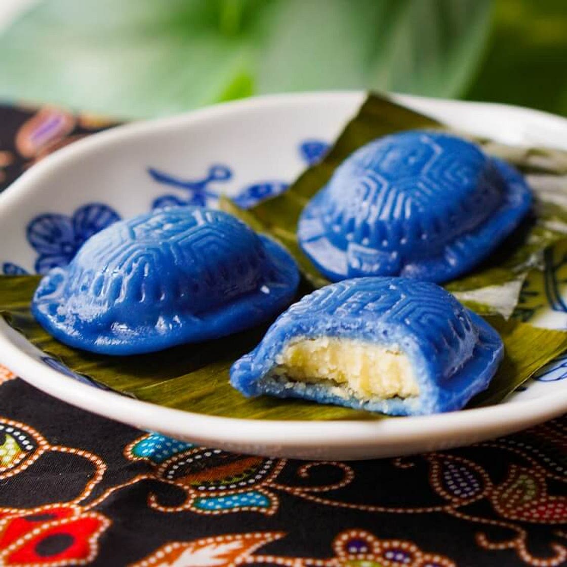 Sugar-Free and Gluten-Free Ang Ku Kueh with Mung Bean Paste Filling (Red Tortoise Cake 无糖无麸质绿豆蓉红龟粿)