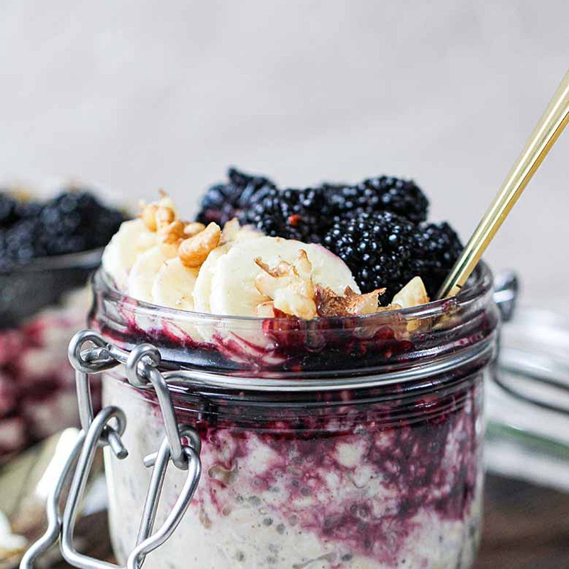 Blackberry Overnight Oats Recipe