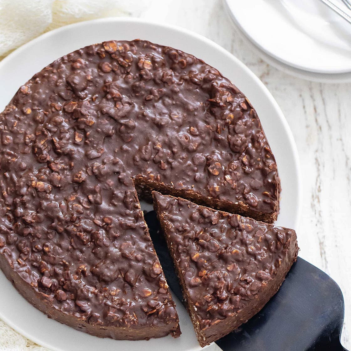 3 Ingredient No Bake Chocolate Oatmeal Cake