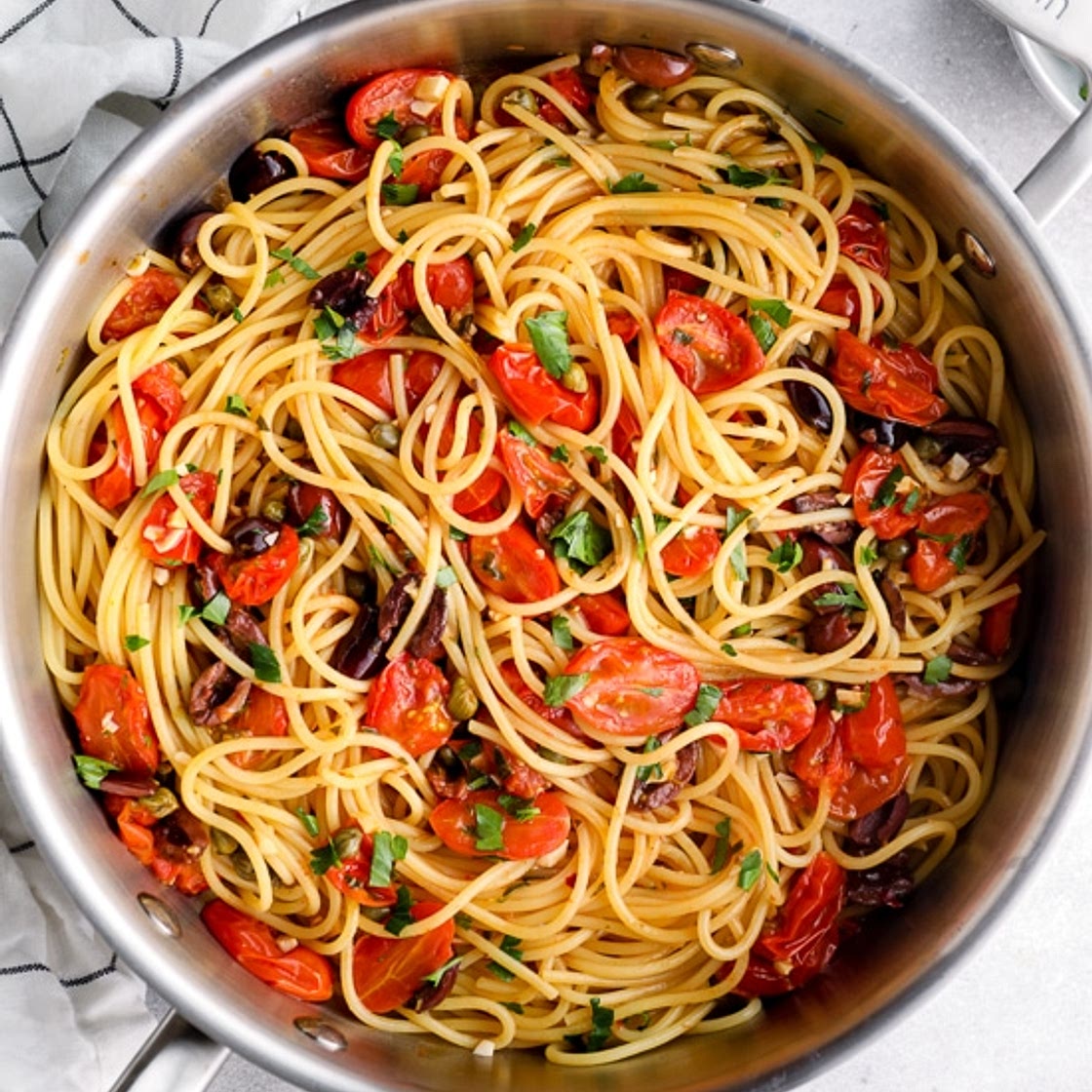 One-Pot Spaghetti Puttanesca