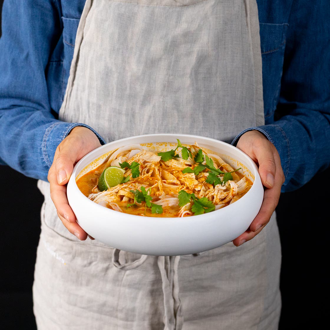 5-ingredient red curry chicken soup