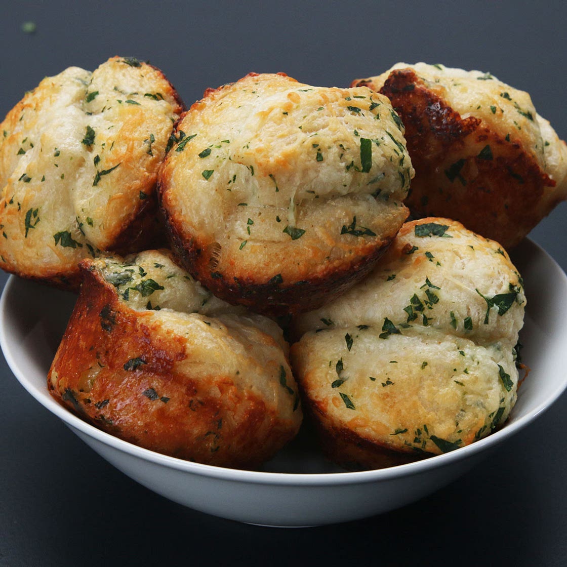 Pull-Apart Garlic Rolls Recipe by Tasty