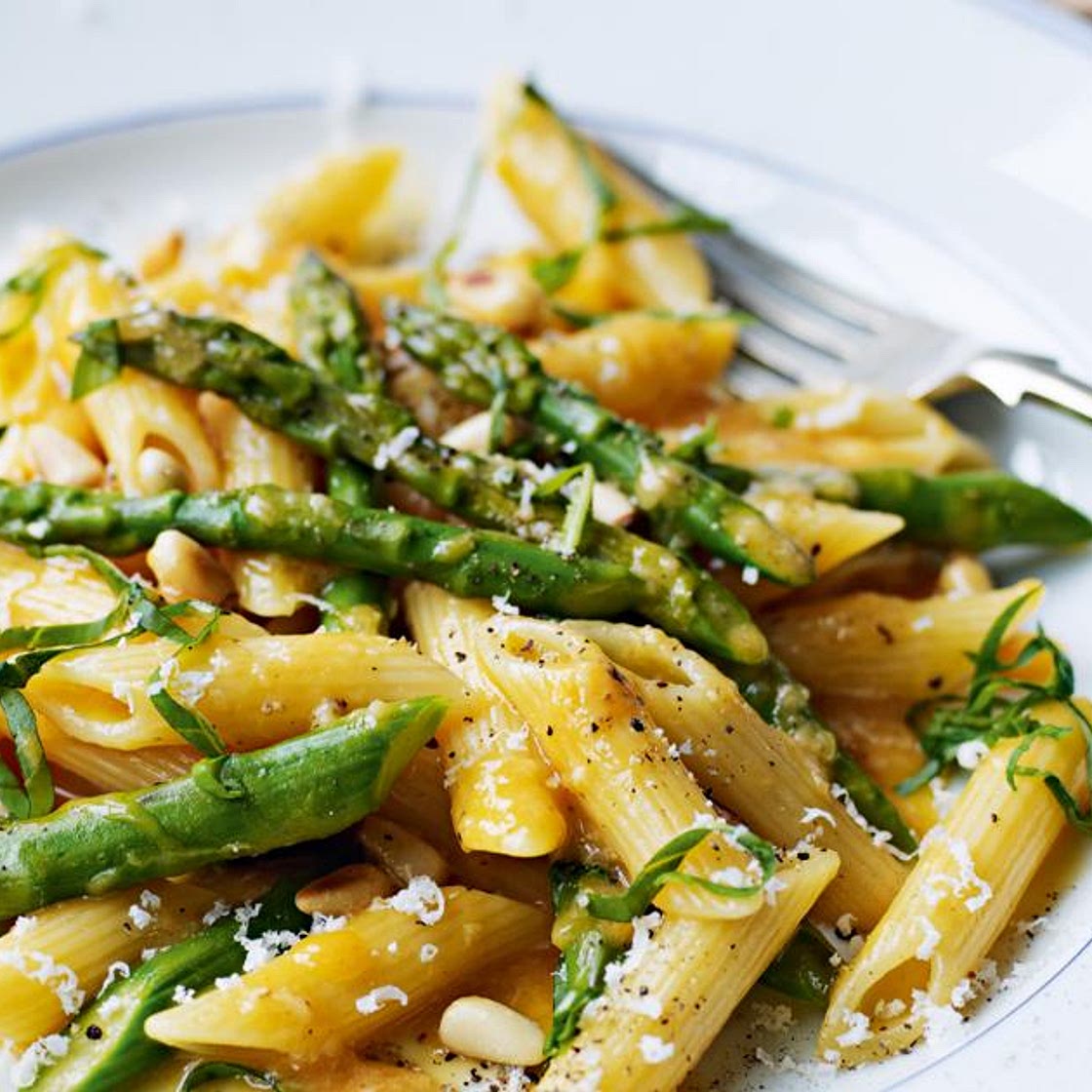 Asparagus carbonara