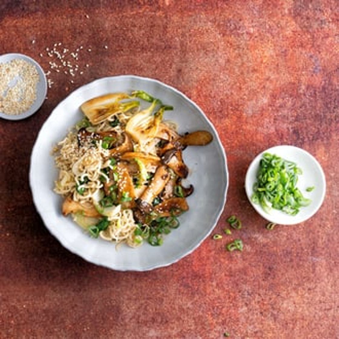 Kräuterseitlinge Asia Style mit Nudeln