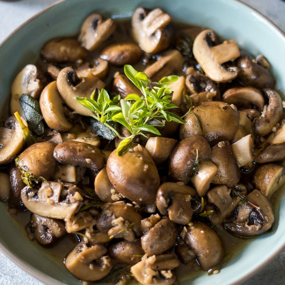 White Wine and Garlic Mushrooms