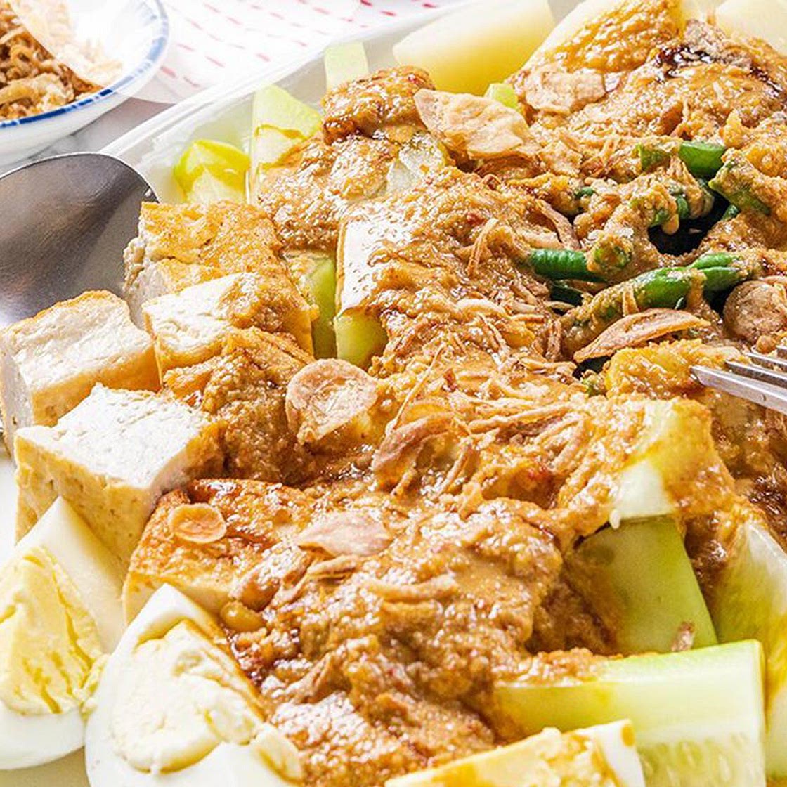 Gado-Gado - Indonesian Salad with Peanut Sauce