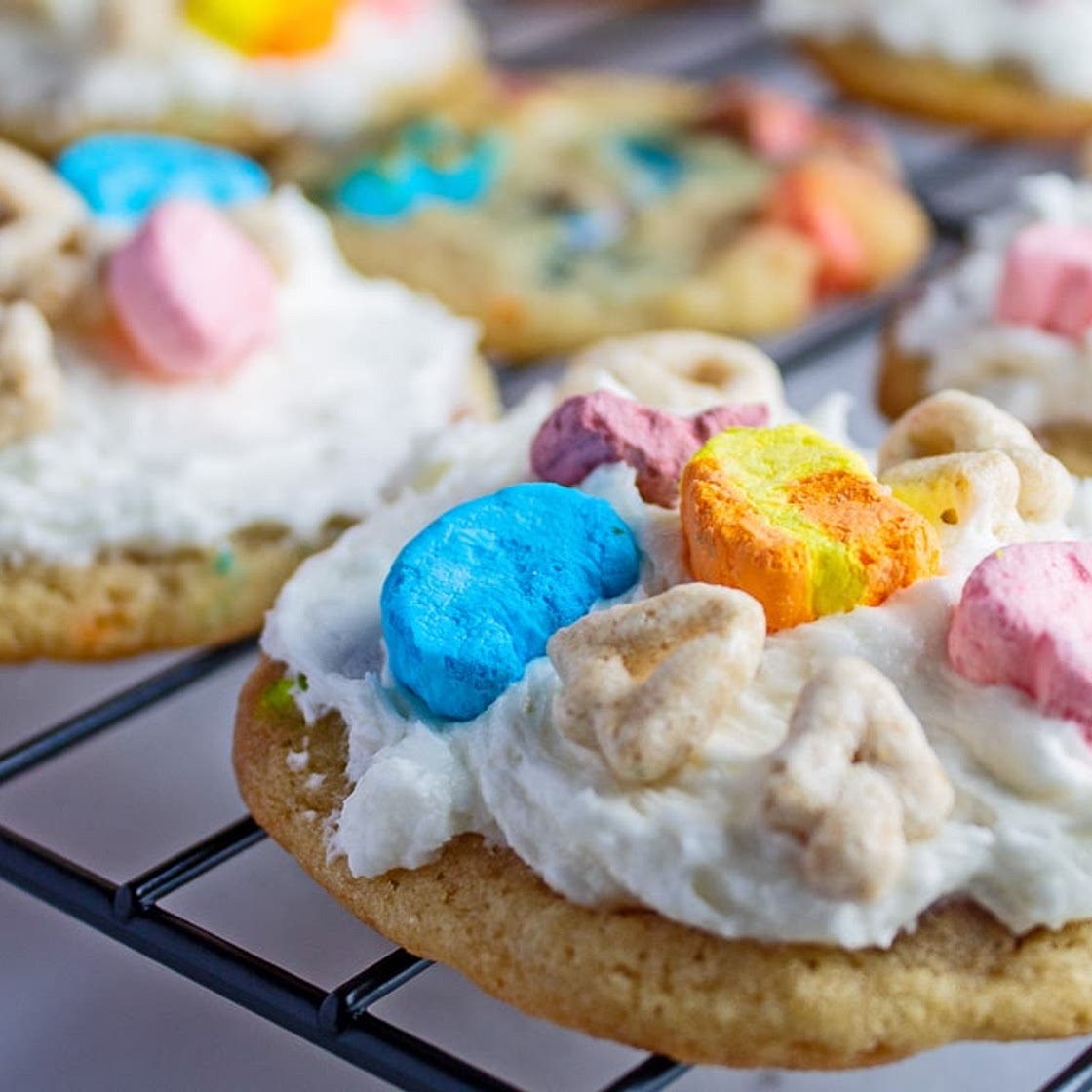 Lucky Charms Cookies