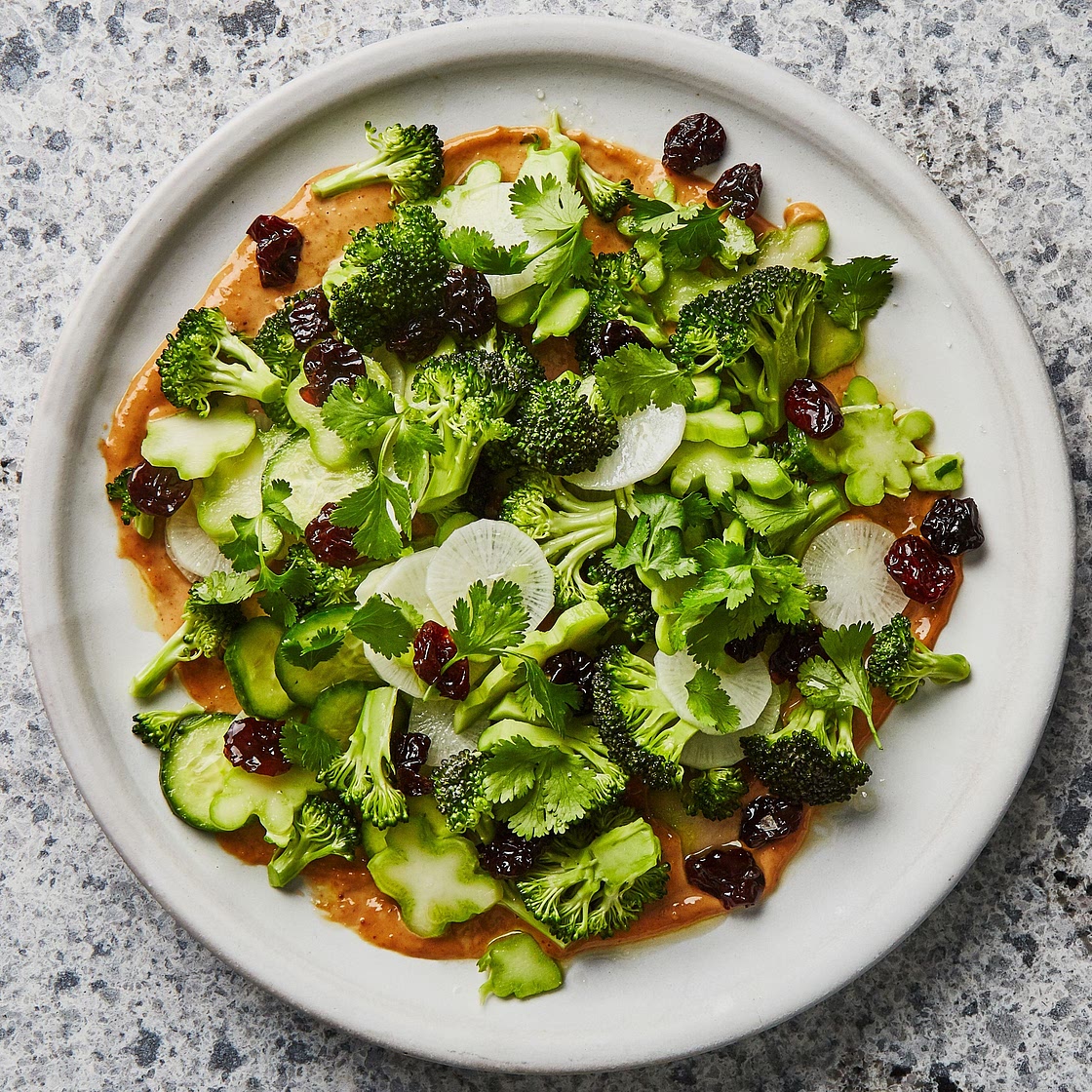 Broccoli Salad With Peanut Dressing