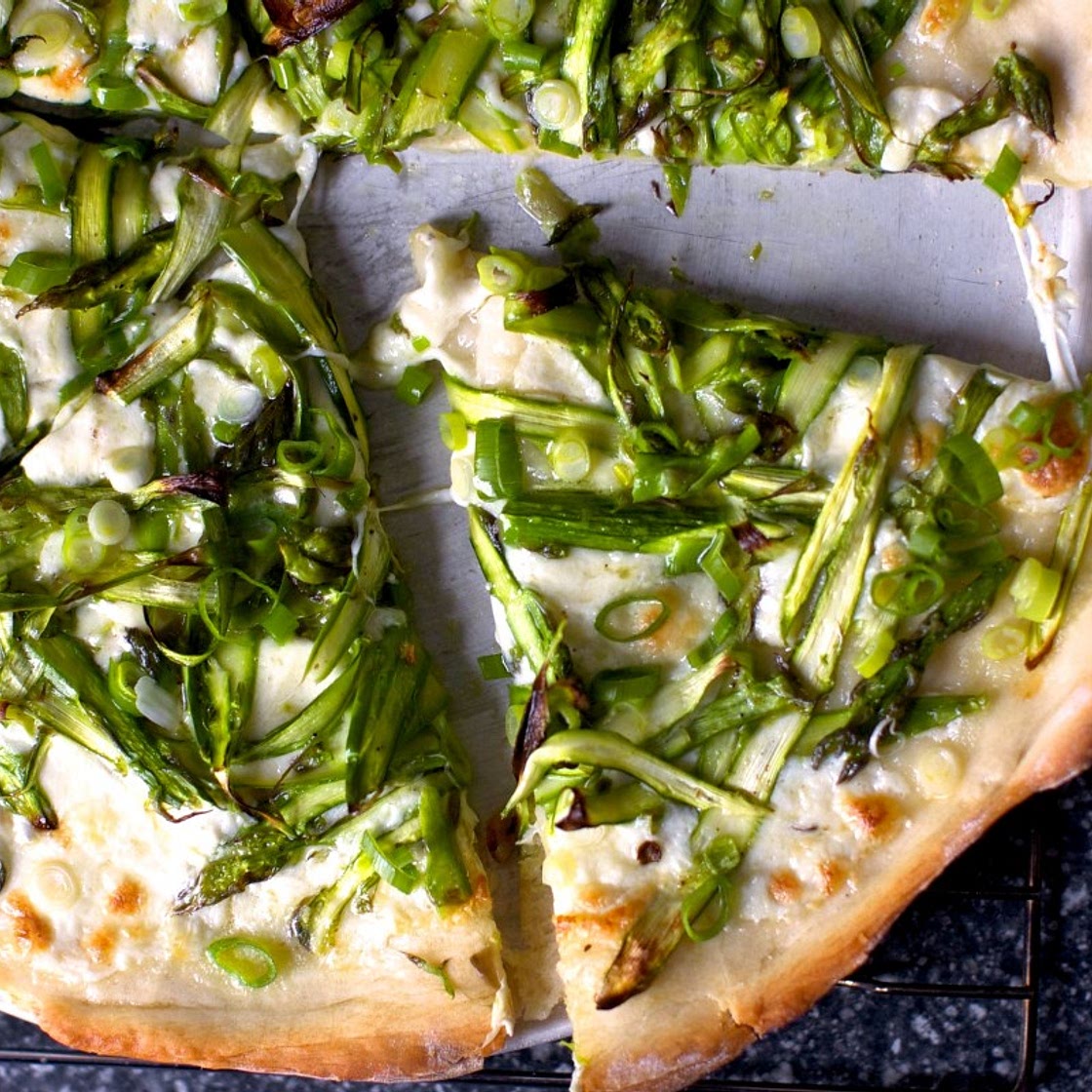 shaved asparagus pizza