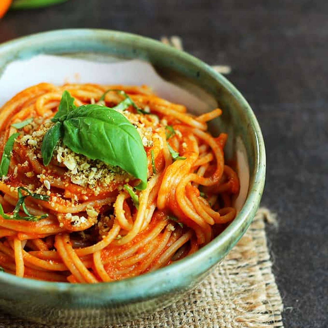 Simple Roasted Tomato Pasta and Garlic Toast