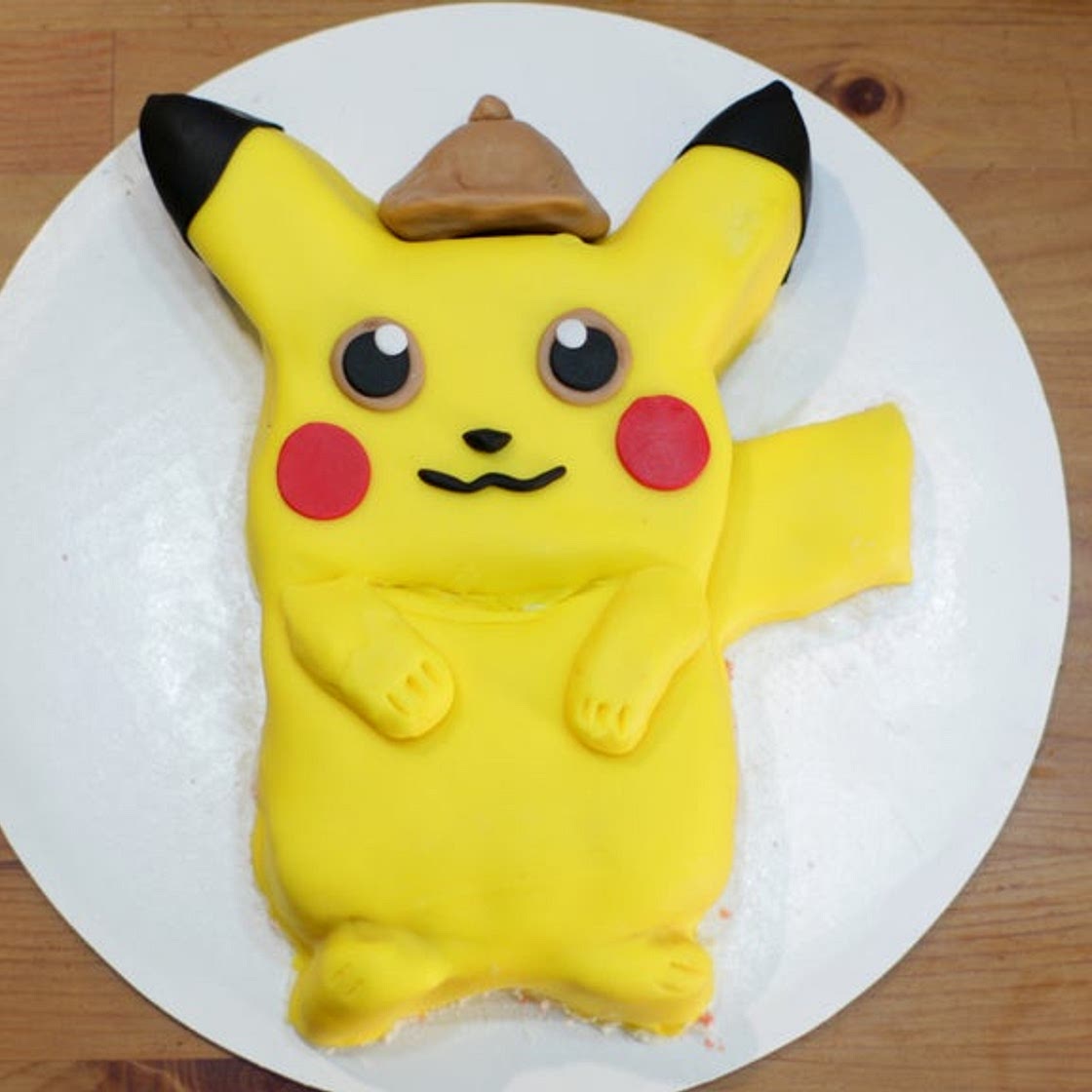 Pokemon Detective Pikachu Cake