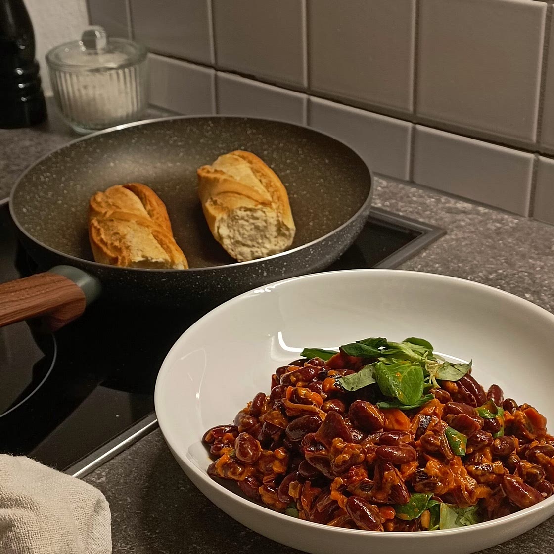 Kidneybohnen-Eintopf mit Ajvar