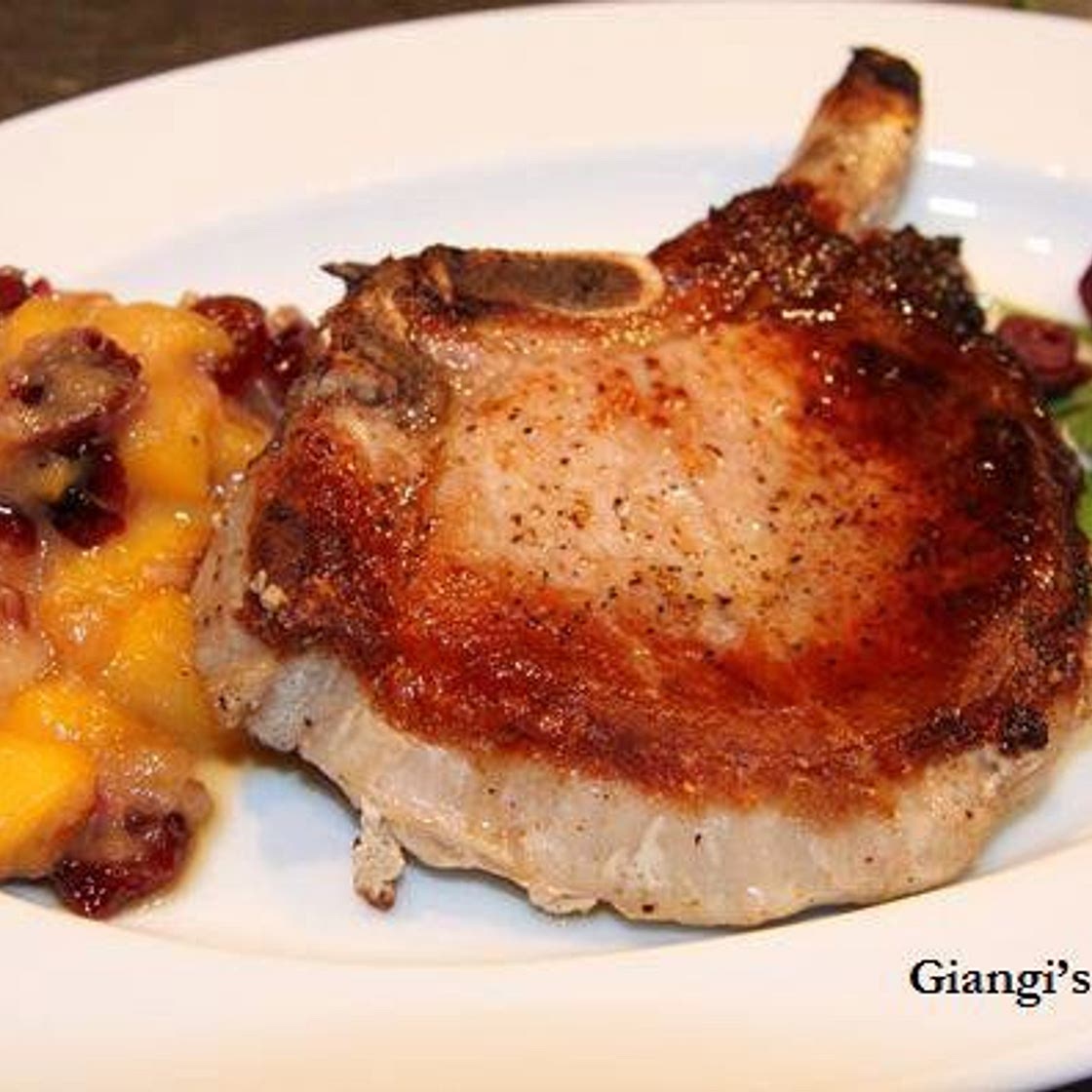 Pork Chops with Peaches and Pears Sauce