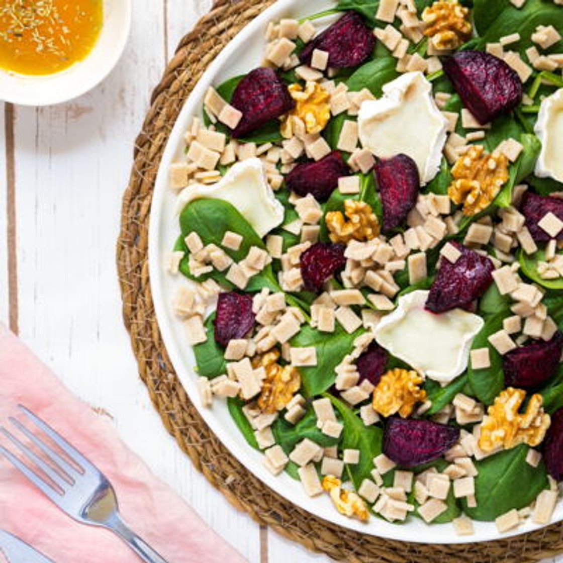 Salade de crozets aux betteraves, chèvre et noix