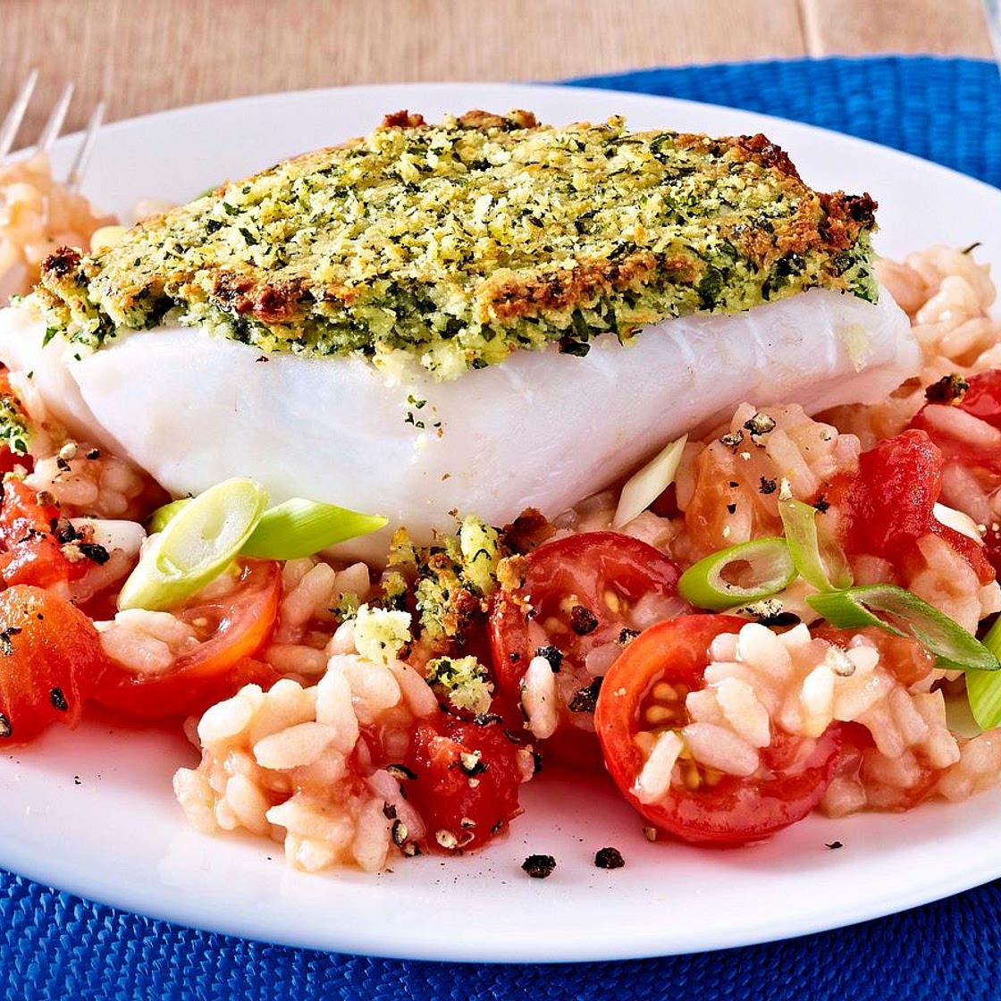 Feines Kräuter-Fischfilet auf Tomatenrisotto
