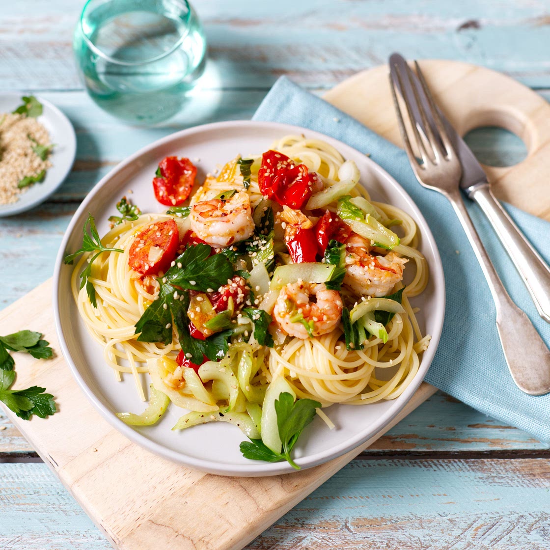 Spaghetti mit Garnelen und Pak Choi