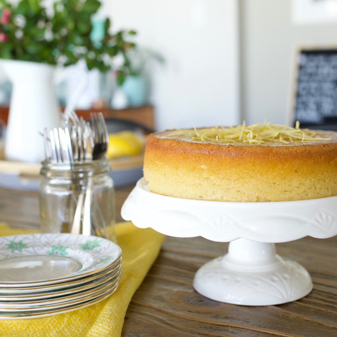 Lemon Yoghurt Cake (Grain Free)