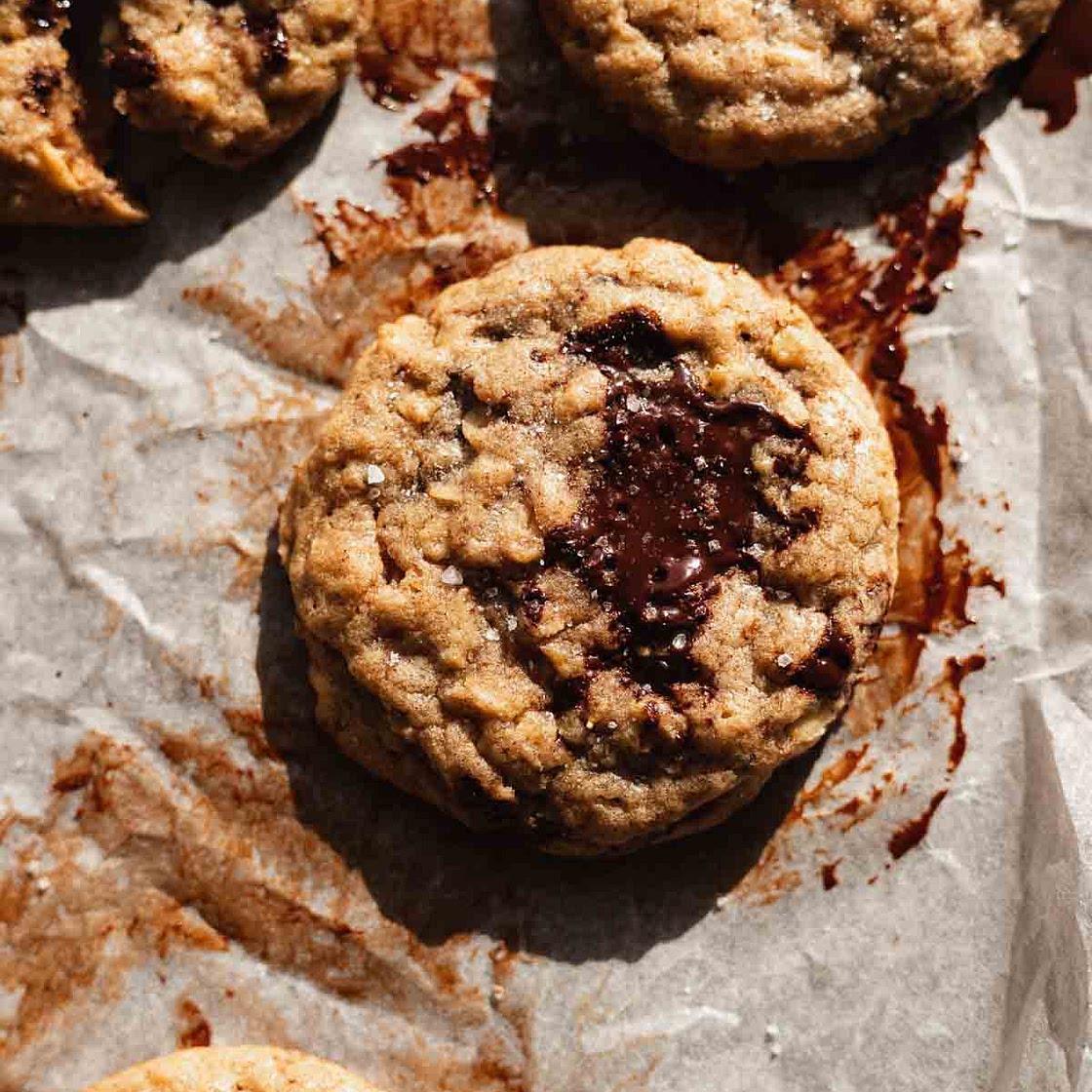 The Easiest Oatmeal Chocolate Chip Cookies