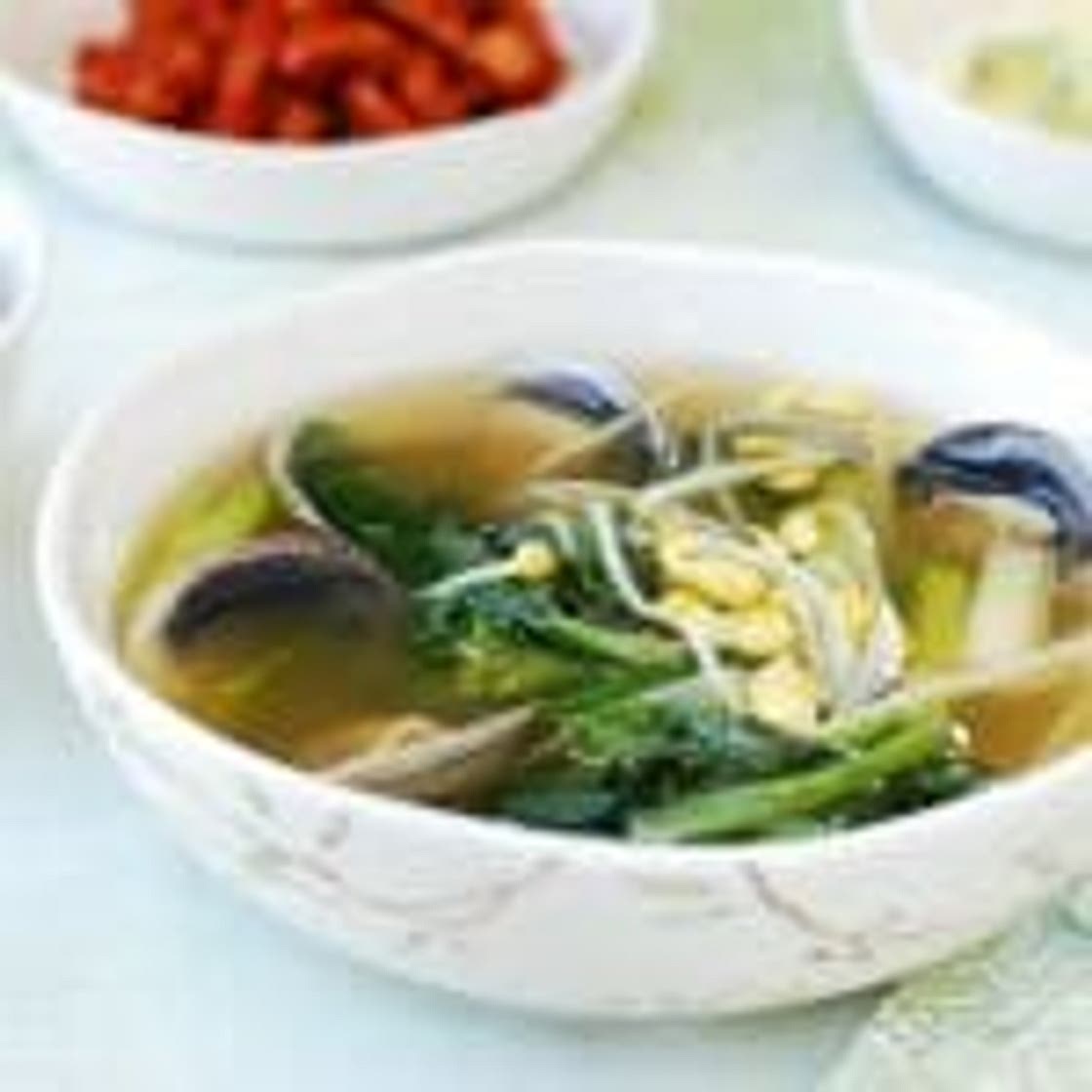 Sigeumchi Doenjang Guk (Spinach Doenjang Soup)