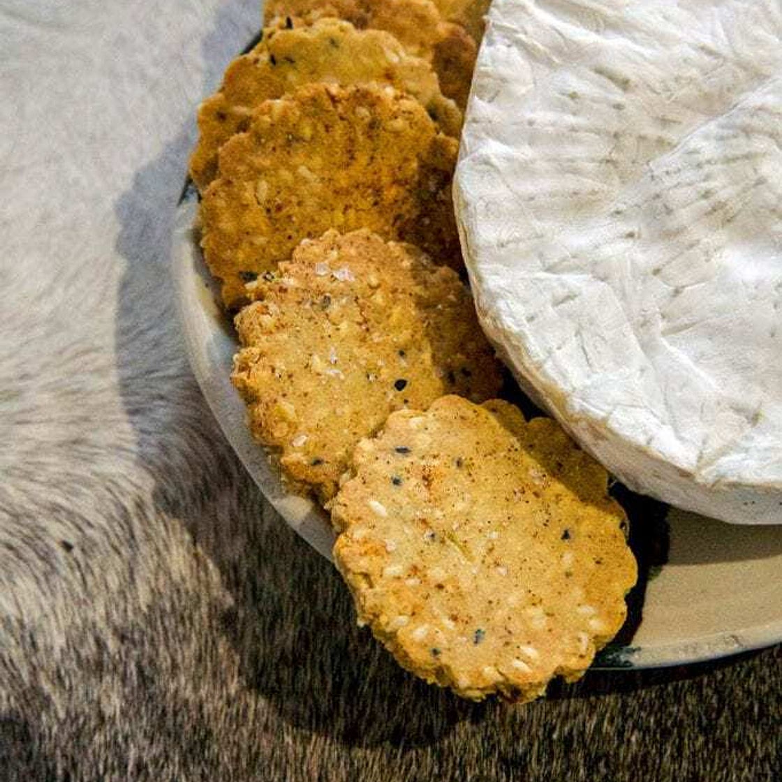 Seasoned Keto Crackers