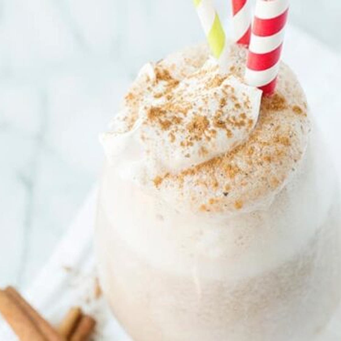 Festive Eggnog Smoothies (Christmas Smoothie) | Baked Bree