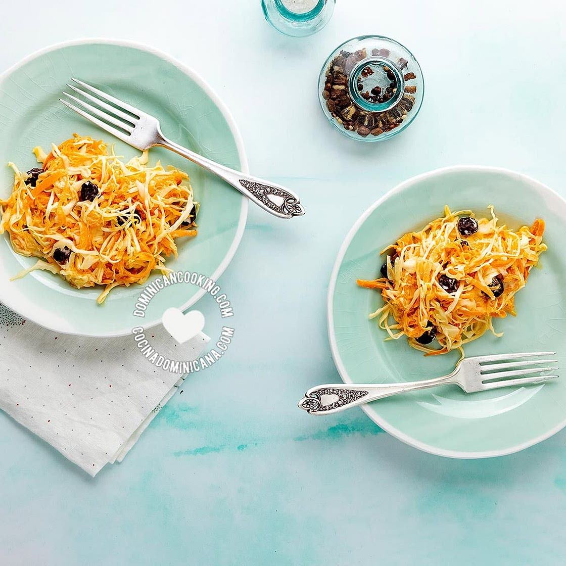 [Recipe + Video] Cabbage and Carrot Salad