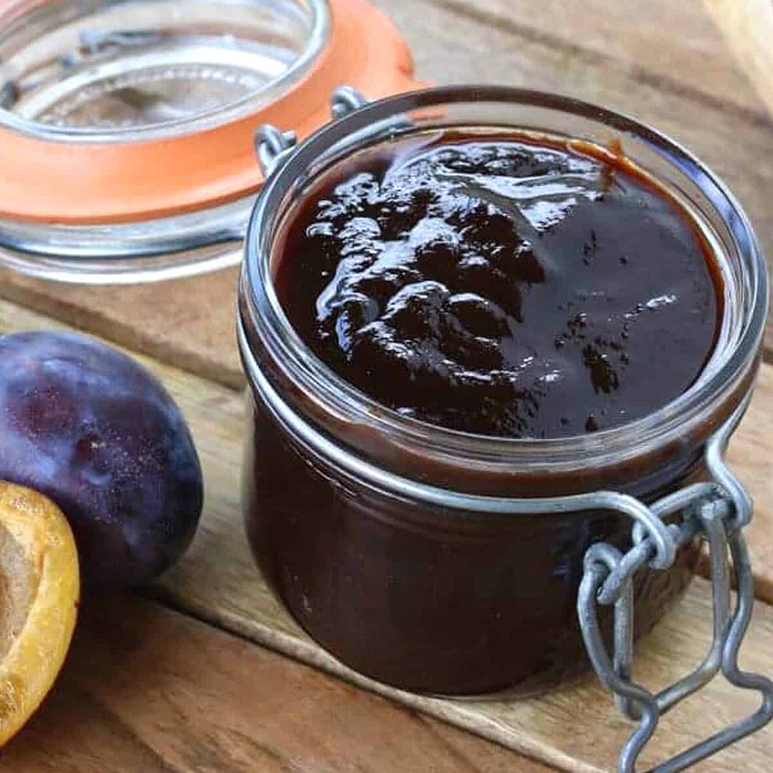 Plum Butter (Pflaumenmus)