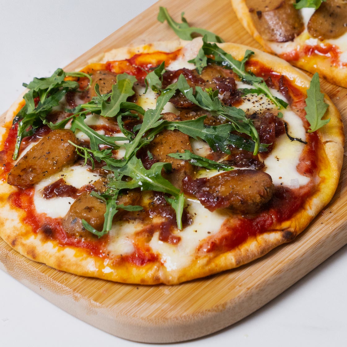 Quorn Sausage & Caramelised Onion Vegetarian Flatbread Pizza