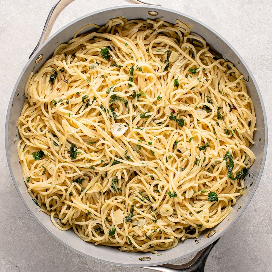 Easy Garlic and Herb Pasta