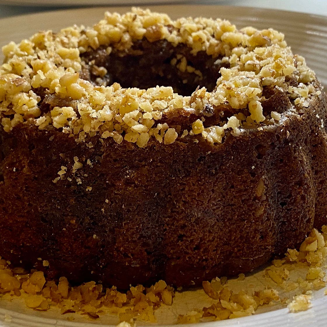 Soft Walnut Date Cake 🥮