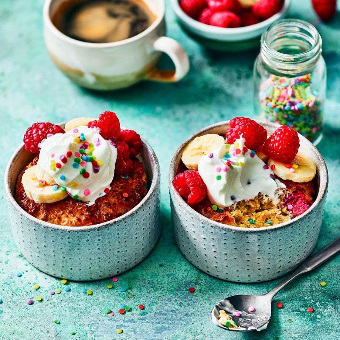 Air fryer confetti baked oats