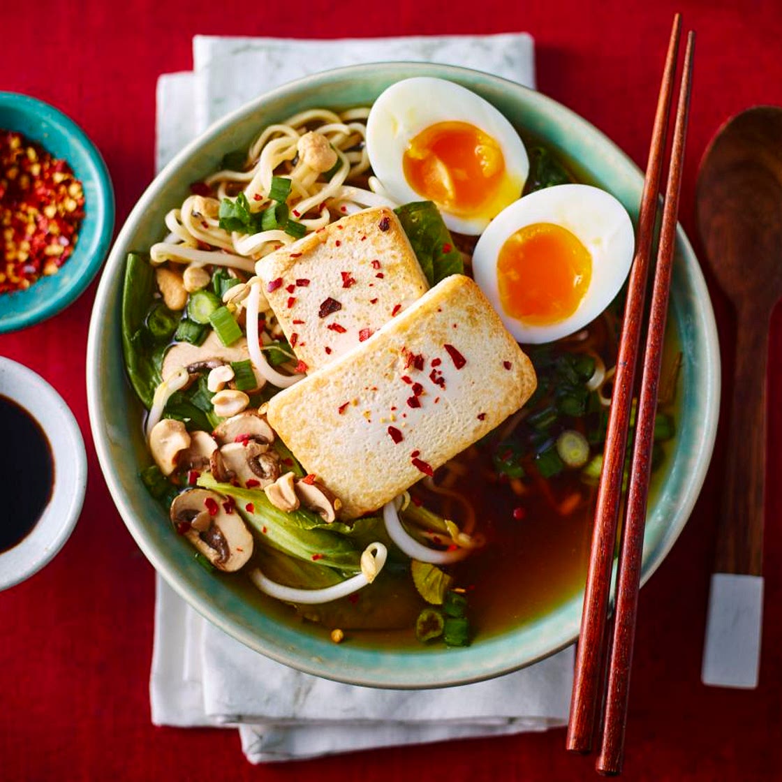 Simple miso, tofu and mushroom ramen