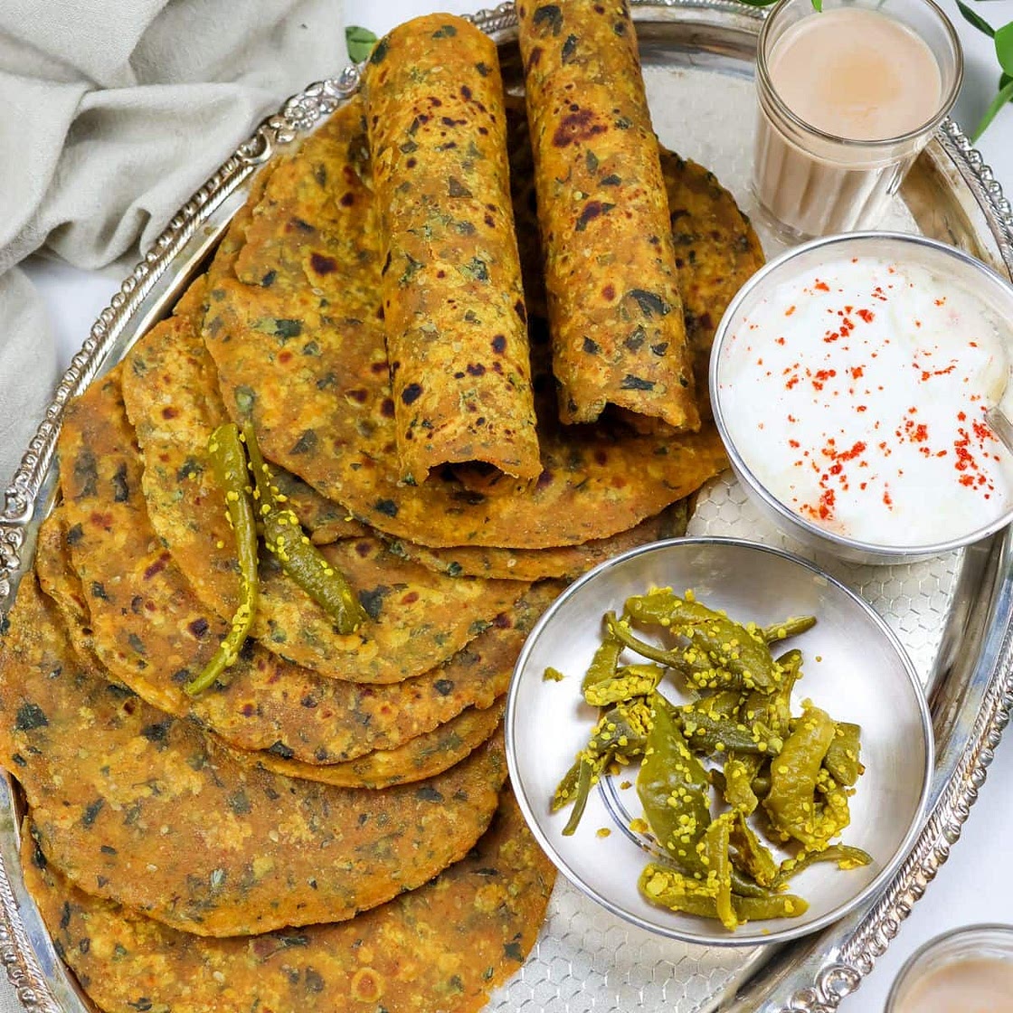 Gujarati Methi Thepla (Easy, Authentic Recipe)