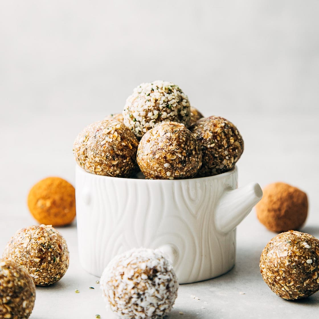 HEMP HEART ENERGY BITES (NO BAKE)