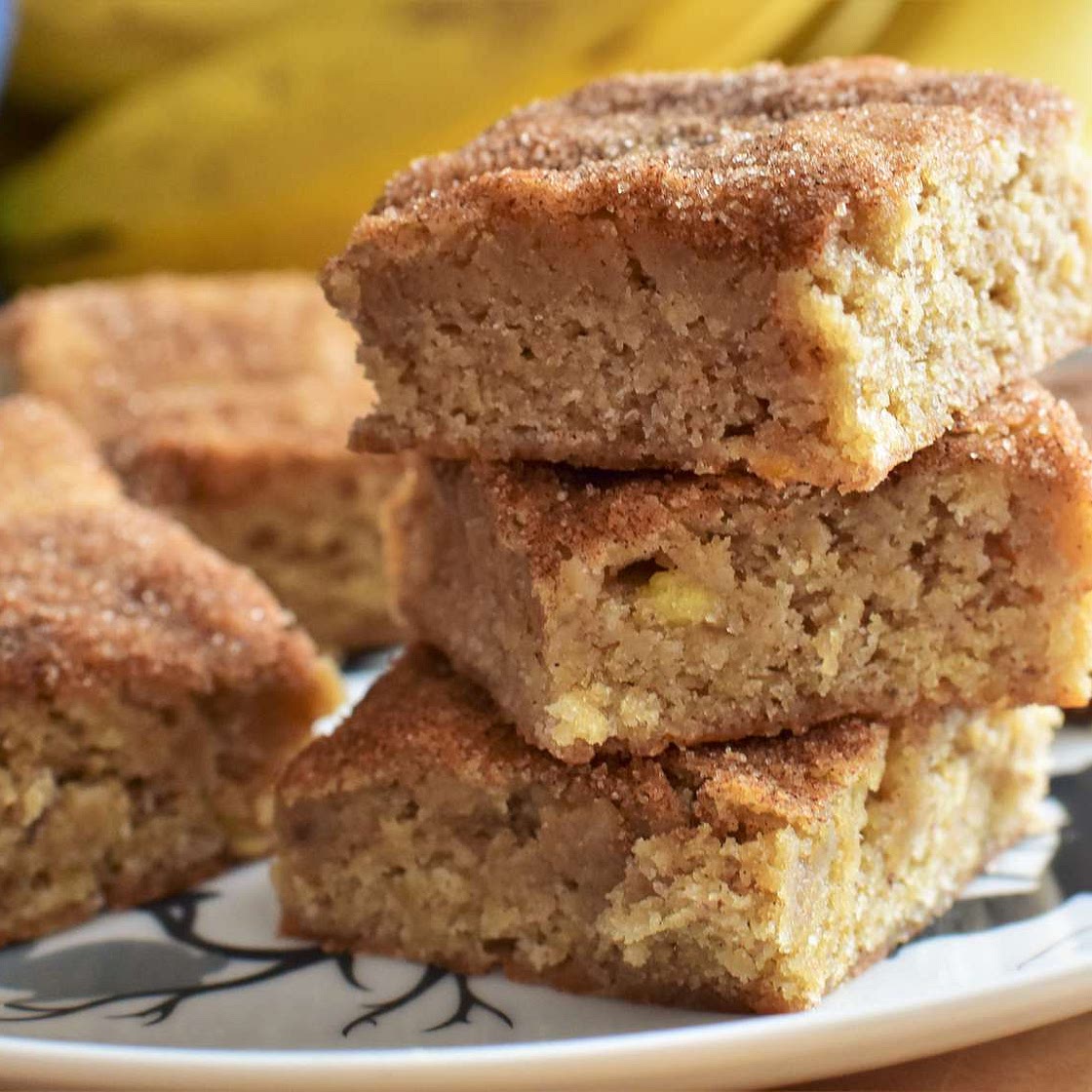 Banana Snickerdoodle Bars